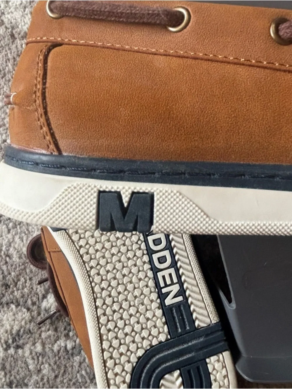 Steve Madden lightweight topstitching